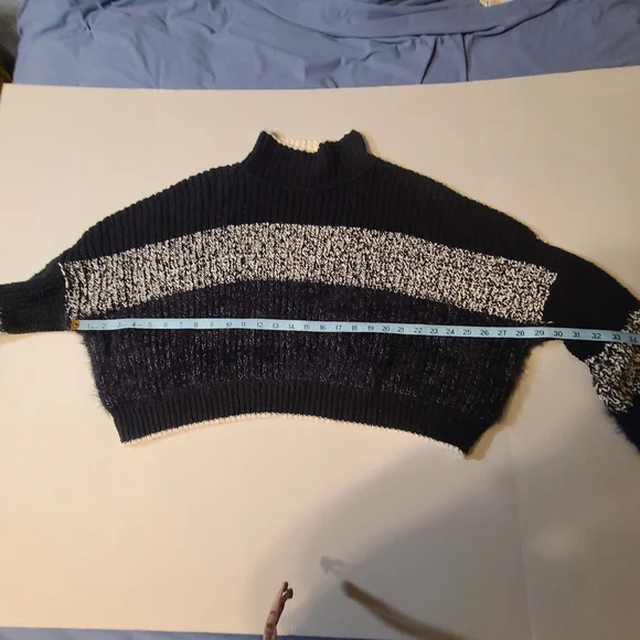 Free People Black and White Cowl Neck Sweater Cozy Cable Knit NWT XL - Picture 8 of 12